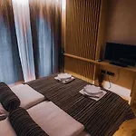 Hotel West