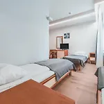 Hotel West