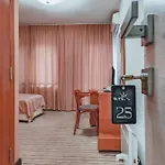 Hotel West