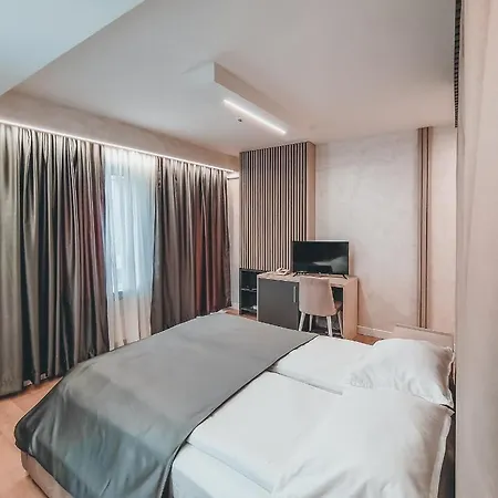 West Hotell