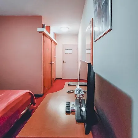 Almy Hotel