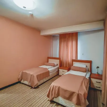 West Hotell 3*