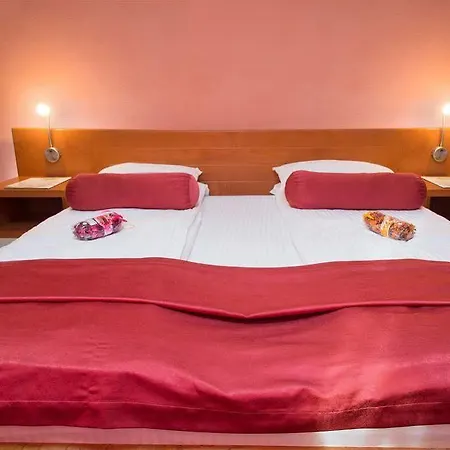Hotel Almy